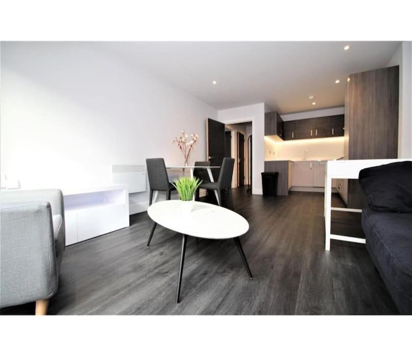 Rent Luxuri - Luxury 2 Bed Apartment Leicester Luaran gambar